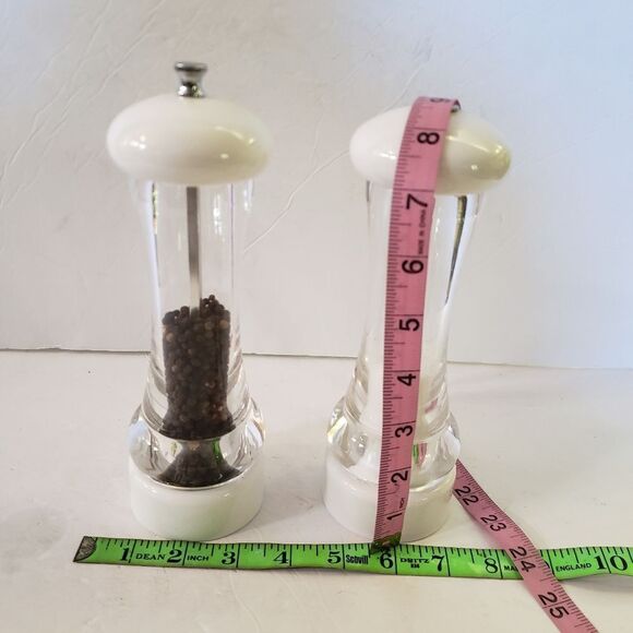 Acrylic Salt & Pepper Shakers - Picture 6 of 7